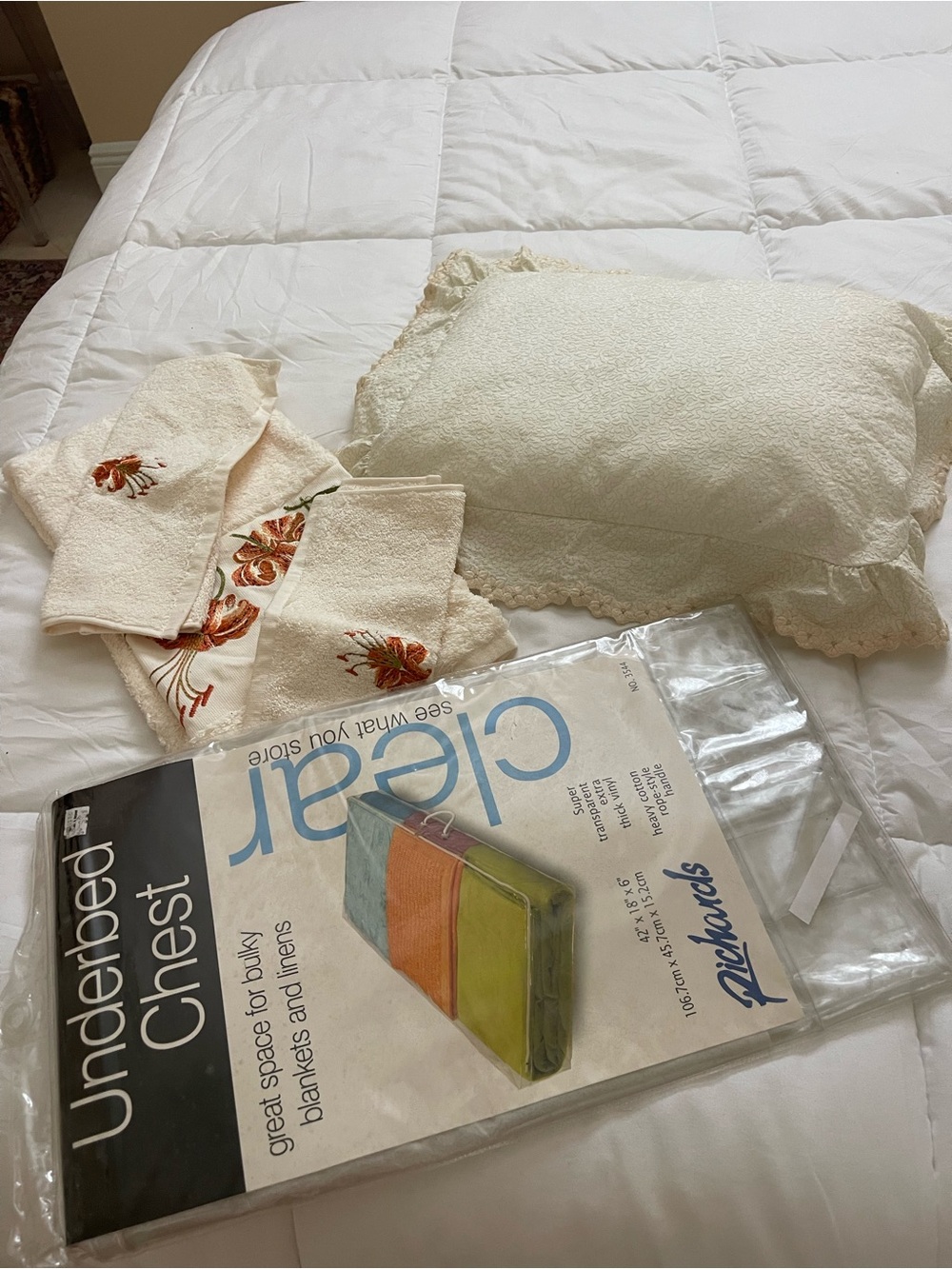 Towels,storage,pillow